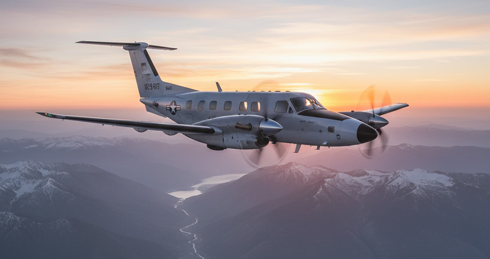 <p>Beechcraft <strong>C-12</strong> Huron</p>